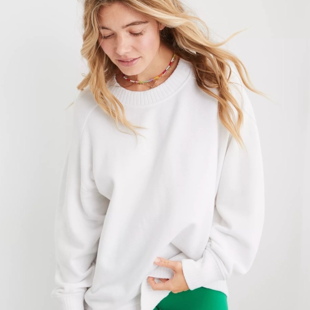 White Aerie oversized crewneck sweatshirt size small